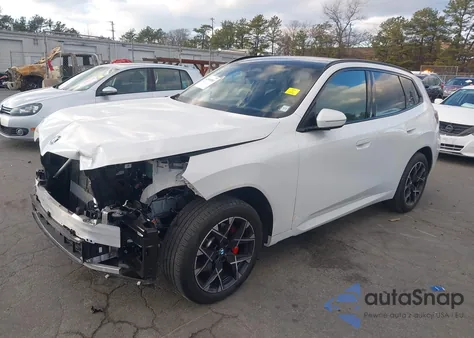 2025 BMW X3 30 xDrive z USA, uszkodzony, nr VIN 5UX53GP04S9Y74280